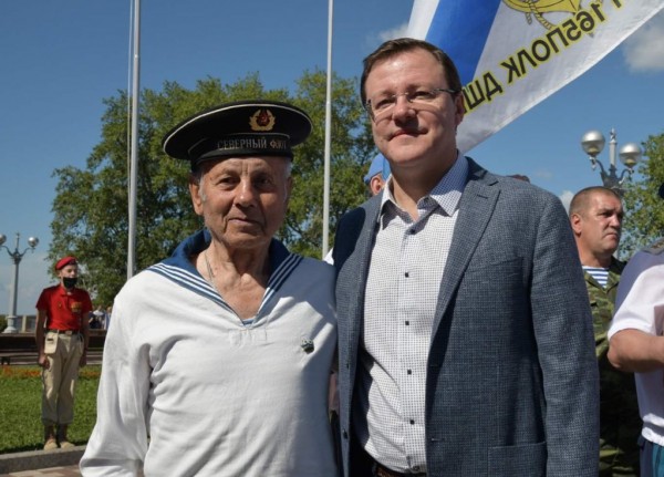 В Самаре в День ВМФ почтили память куйбышевских моряков 