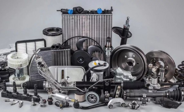 «Пока поездим на старом авто»: в России сразу на 21% вырос спрос на автозапчасти «Пока поездим на старом авто»: в России сразу на 21% вырос спрос на автозапчасти