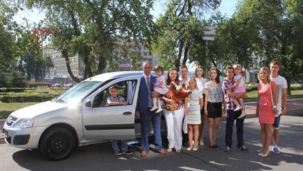 Многодетным семьям из Самары могут выдать автомобиль: об этом сообщается в Госдуме 