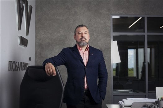 
Геннадий Сурков: "Считаю важным для себя говорить с покупателями от первого лица"
