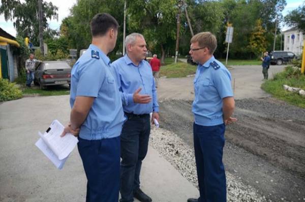 Прокурор Самары проконтролировал ремонт дороги улицы Крестьянка