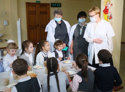 В Самарских школах будет продолжен ремонт пищеблоков