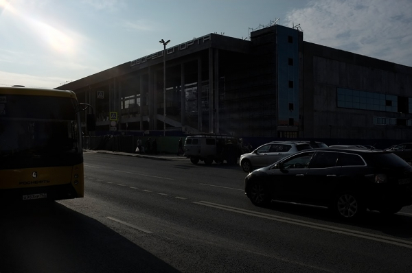 В блогах: на самарском Дворце Спорта установили буквы В блогах: на самарском Дворце Спорта установили буквы