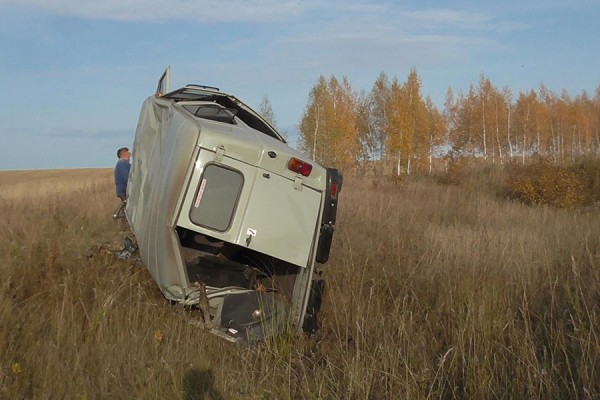 В Самарской области погиб автомобилист на УАЗе В Самарской области погиб автомобилист на УАЗе