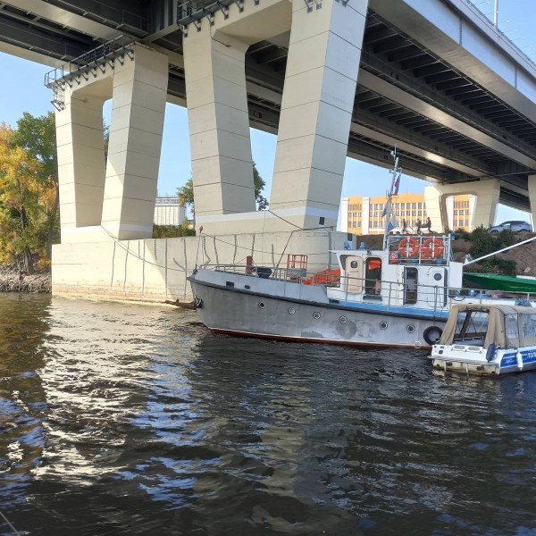 В блогах: на Фрунзенском мосту уже треснули опоры 