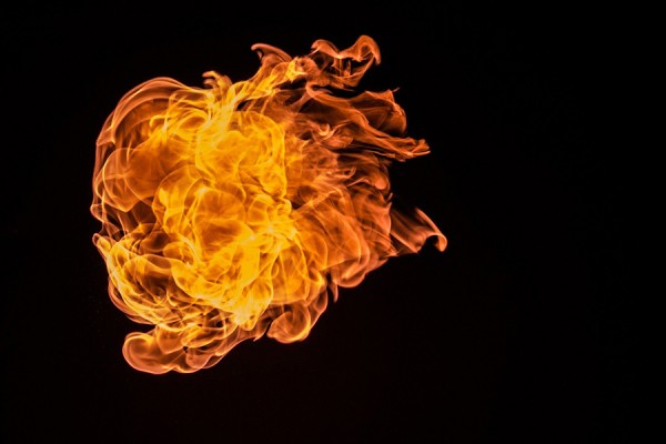 В Самарской области в ночном пожаре погибли два человека 