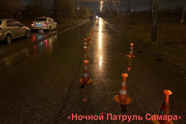 В Самаре водитель Renault сбил пешехода насмерть и сбежал В Самаре водитель Renault сбил пешехода насмерть и сбежал