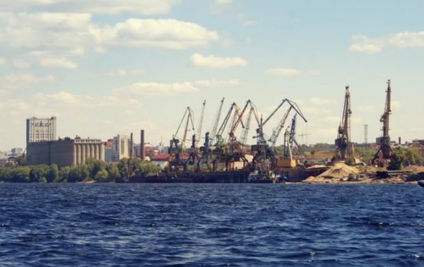 &laquo;Поработает по совместительству?&raquo;: глава самарского Минтранса возглавил речной порт 
