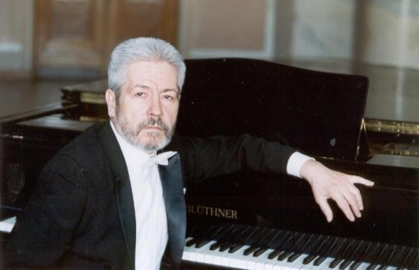 В Самаре скончался бывший главный дирижер театра оперы и балета В Самаре скончался бывший главный дирижер театра оперы и балета