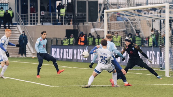 Снова гол на последних минутах: &laquo;Крылья Советов&raquo; проиграли в Оренбурге 