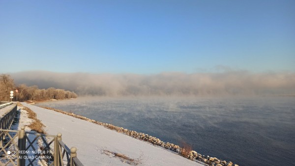 &laquo;Кипит&raquo; река Волга: в Самаре засняли необычное природное явление 