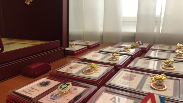 Губернатор вручил государственные награды заслуженным жителям региона