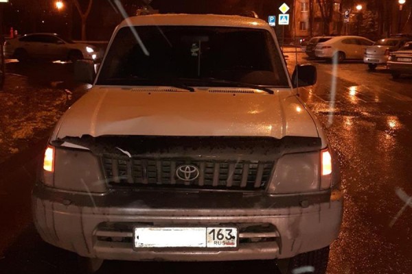 В Самаре Toyota сбила 12-летнюю девочку на «зебре»  В Самаре Toyota сбила 12-летнюю девочку на «зебре»