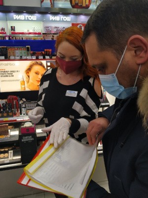 За безопасные покупки: с начала действия ограничительных мер в Кировском районе выявлено более 200 нарушений