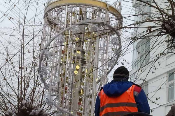 В Самаре новогоднюю иллюминацию должны подключить к 15 декабря 