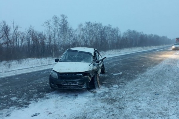 Гибель в метель: под Самарой столкнулись &laquo;Лада&raquo; и &laquo;Газель&raquo; с хлебом