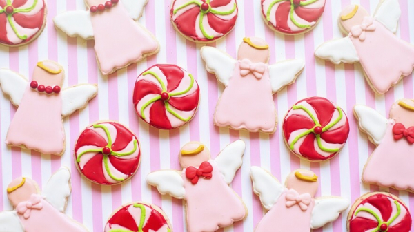 Новогодние именинники 1 января 2021: кого поздравлять с Днем ангела и как назвать ребенка