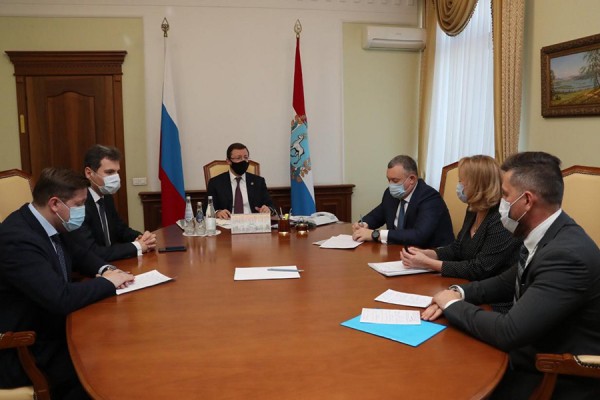 Дмитрий Азаров и команда специалистов ФМБА обсудили работу ковид-госпиталей Самарской области 