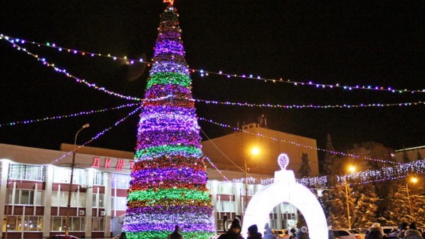 Власти Тольятти ответят на вопросы жителей по проведению новогодних праздников