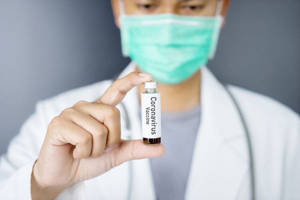 В Самарскую область до конца недели поступит новая партия вакцины от COVID-19 