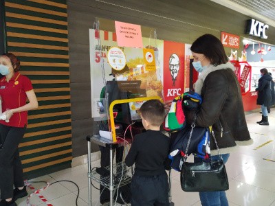 Самоизоляция для 65+ и работа фудкортов: в дни новогодних каникул усилен контроль мест массового скопления людей