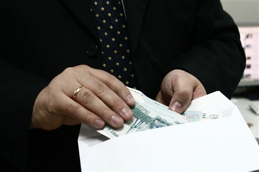 
В деле судьи Бурцева нет смывов с рук
