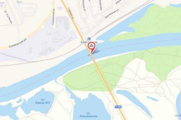 С 20 апреля на мосту через реку Самару ограничили движение для грузовиков