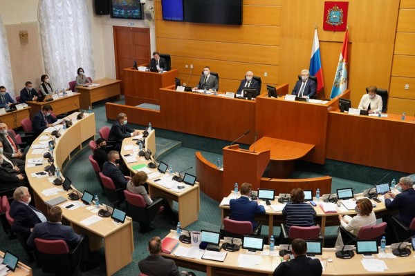 В областном бюджете добавили средств на ремонт дорог и переселение из ветхого жилья &nbsp; 