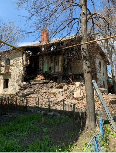 В Самаре в Железнодорожном районе произошло обрушение стены дома 