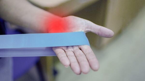 Названы симптомы, которые сигнализируют о возможном инсульте и повышенном холестерине Названы симптомы, которые сигнализируют о возможном инсульте и повышенном холестерине