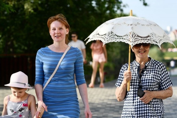 Вильфанд перечислил регионы России с "опасным" солнцем Вильфанд перечислил регионы России с "опасным" солнцем