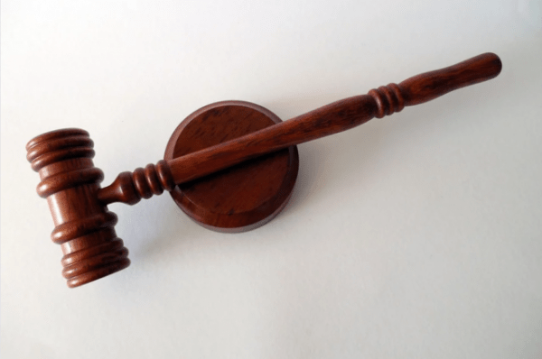 «Лагуна» отсудила часть парка 60-летия Советской власти под магазины и дома «Лагуна» отсудила часть парка 60-летия Советской власти под магазины и дома