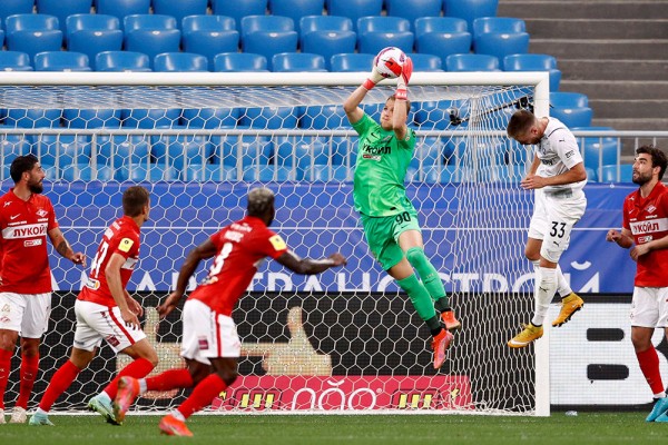  "Спартак" в гостях обыграл "Крылья Советов" благодаря голу Соболева  