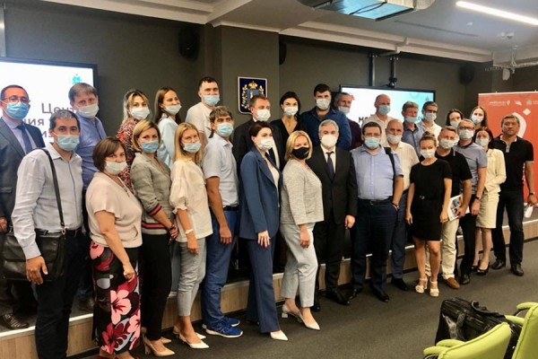 Меры поддержки и вопросы министру: Дмитрий Богданов встретился с представителями &laquo;Деловой России&raquo; 