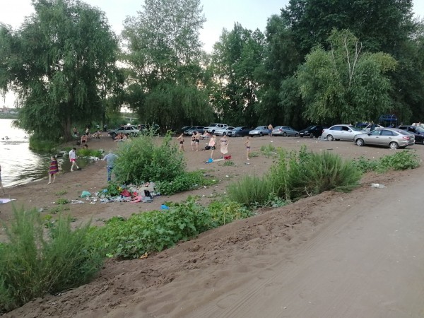 Под Самарой &laquo;непонятные ребята&raquo; захватили озера и пускают народ купаться за деньги (в блогах) 