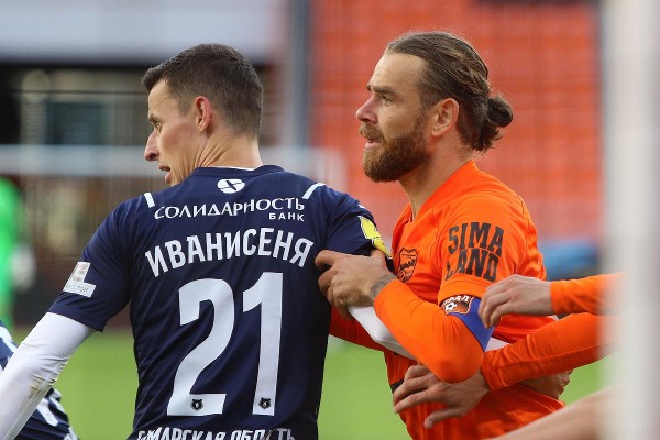 "Крылья Советов" разгромили "Урал"... в третьем тайме 