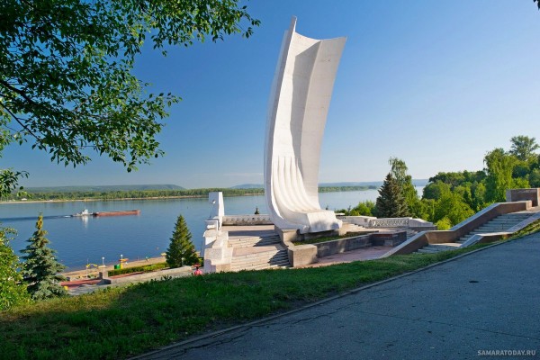 Подрядчика обязали повторно реконструировать набережную у &laquo;Ладьи&raquo; 