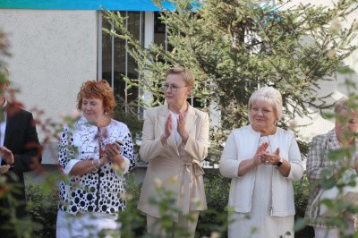 Глава Самары Елена Лапушкина посетила торжественные линейки в честь Дня знаний в самарских школах