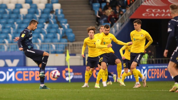"Крылья Советов" взлетели в турнирной таблице к "Спартаку", ЦСКА и "Краснодару" 