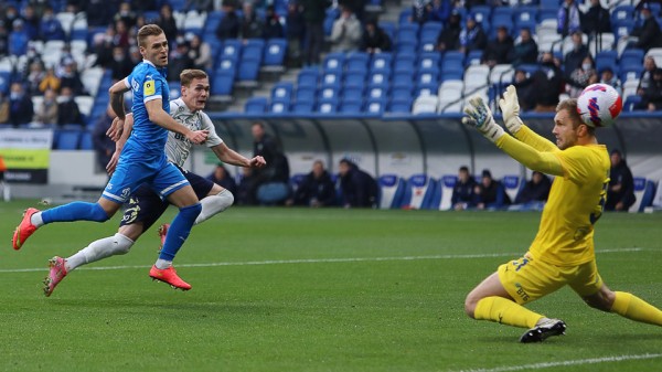 Самарские «Крылья советов» поднялись на 10 место в таблице РПЛ, обыграв «Динамо» 