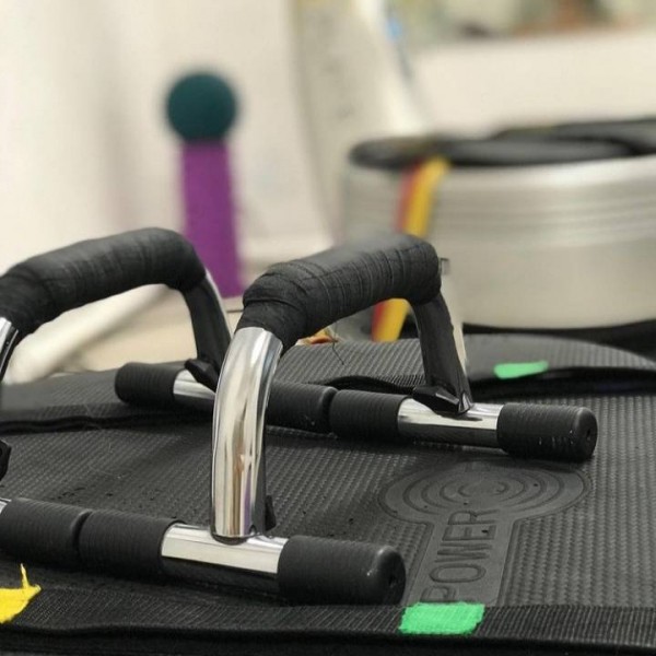 За индивидуальные платят больше: молодая фитоняшка из Самары рассказала, как зарабатывает на жизнь