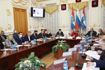  Городская Администрация держит на контроле подачу тепла в жилые дома