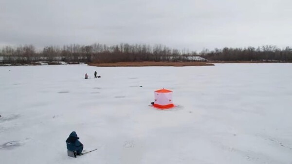 Самарцы открыли сезон зимней рыбалки