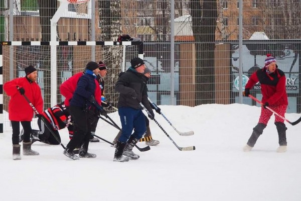 Как в России проходит марафон дворового хоккея  