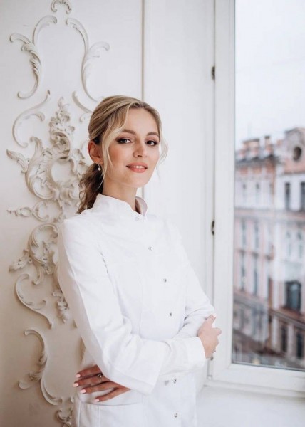 &laquo;Растяжка помогает&raquo;: молодая гимнастка из Самары рассказала, почему поступила на медицинский