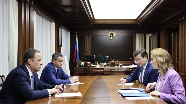 Игорь Комаров провел встречу с уполномоченным при Президенте РФ по правам ребенка Марией Львовой-Беловой