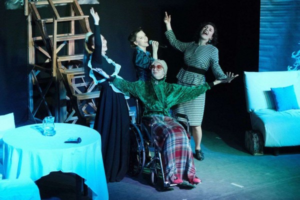 &laquo;Острое желание появилось в театральной студии&raquo;: молодая актриса из Самары рассказала, как попала на сцену