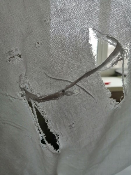 &laquo;Врачи - золото, а дыры в простынях - жуть!&raquo;: в Самаре пациентка показала условия в больнице Семашко