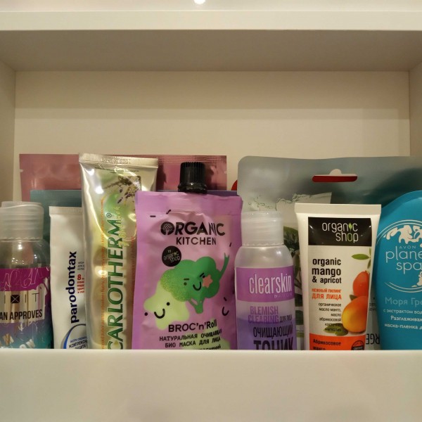 &laquo;Будем рисовать стрелки красками&raquo;: как девушкам в Самаре заменить иностранную косметику