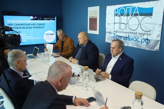 
Готовность региона к&nbsp;агросезону обсудили на&nbsp;круглом столе в&nbsp;"Волга Ньюс"
